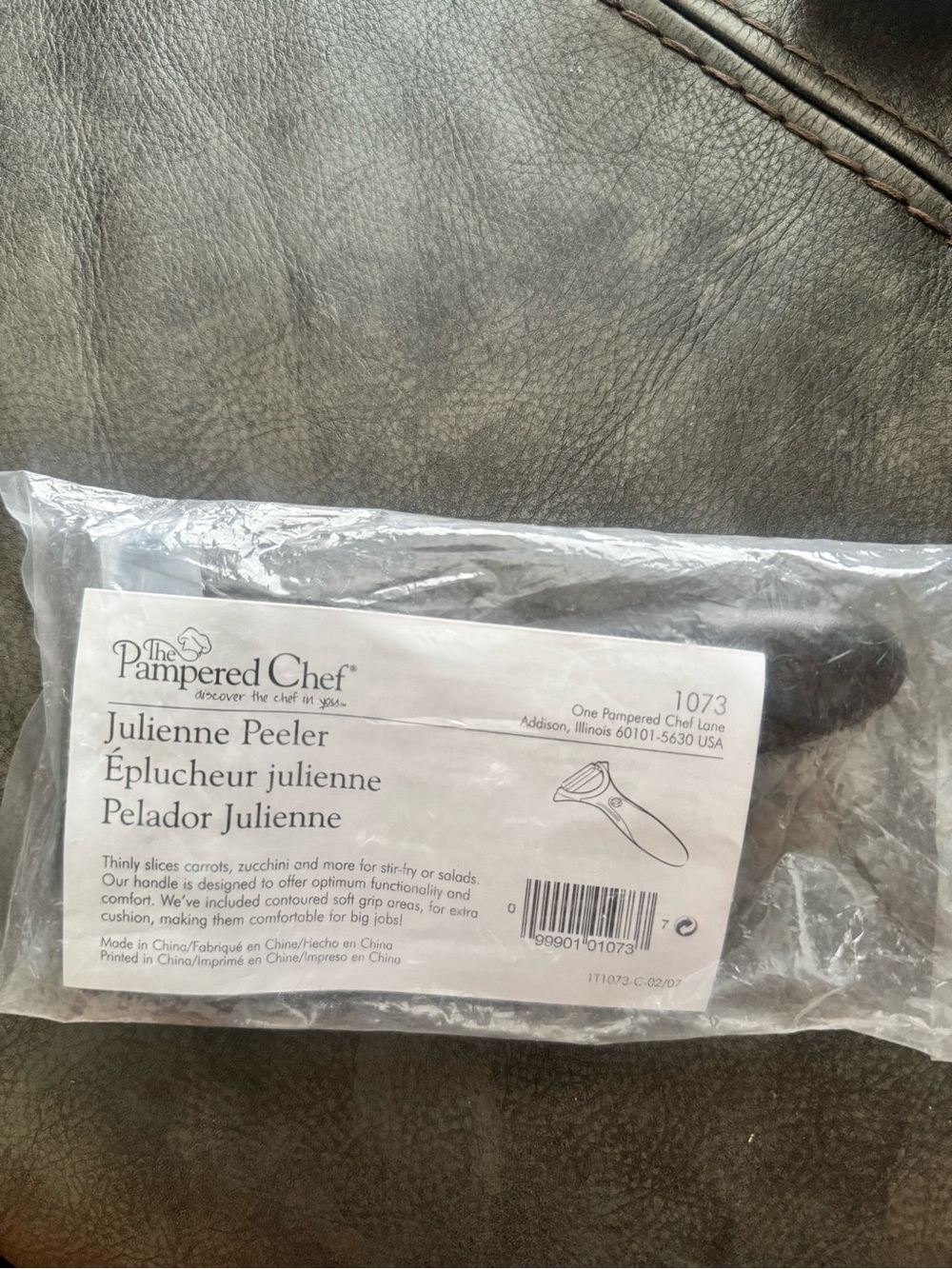 The Pampered Chef Julienne Peeler